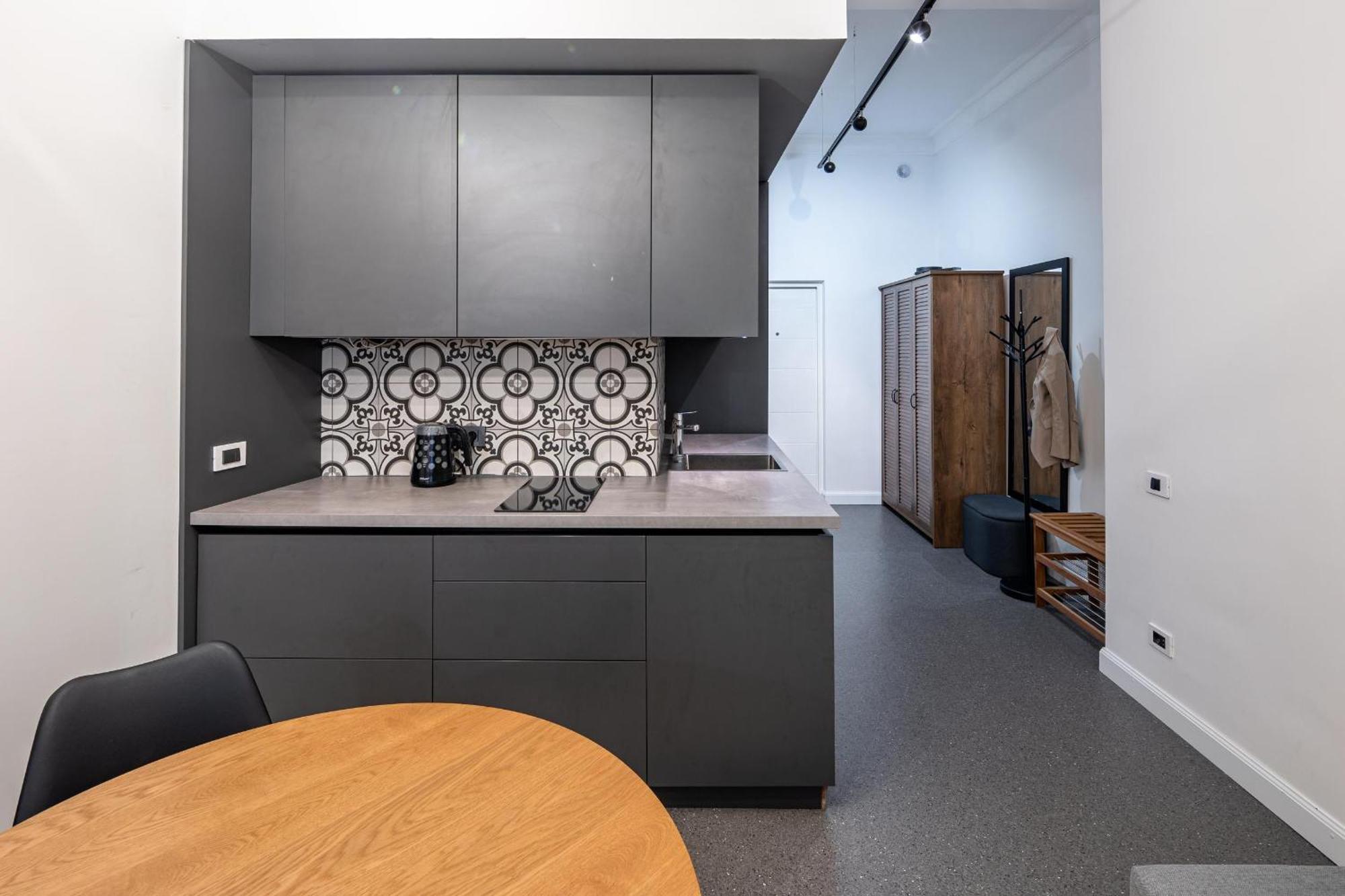 Apartamenty On Knyazya Romana Lviv Exteriör bild